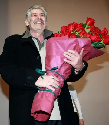 Ламбо, Мариус и "Стандарт" в подкрепа на Смолянския театър