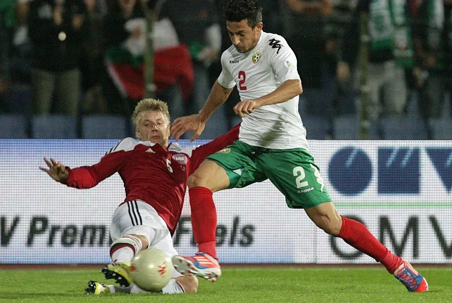 Манолев отпадна за мача с Малта