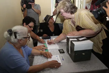 Проф. Константинов отвръща на удара