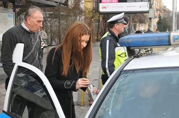 Мерцедес се натресе в рейс с деца