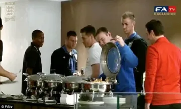 Китара и манджи стряскат Рууни