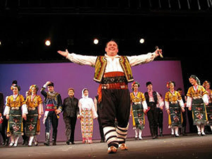 „Българе” танцува за „пеперудените деца”