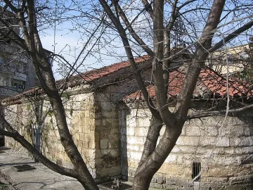 Поправят покрива на "Света Петка"