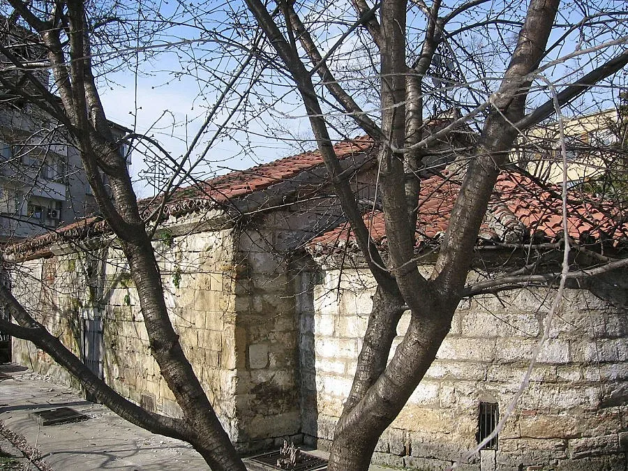 Поправят покрива на "Света Петка"