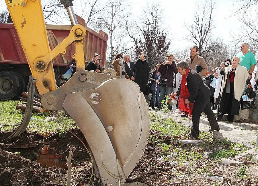 Модернизират онкоцентър с европейски пари