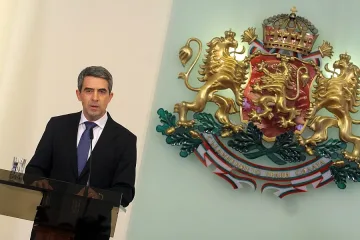 Плевнелиев във Ватикана за интронизацията на папата