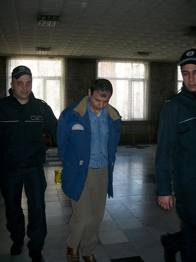 Съдят трима за обира в Хаинбоаз