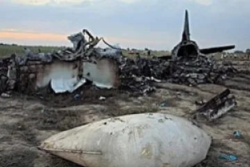 Самолет се разби близо до летище 