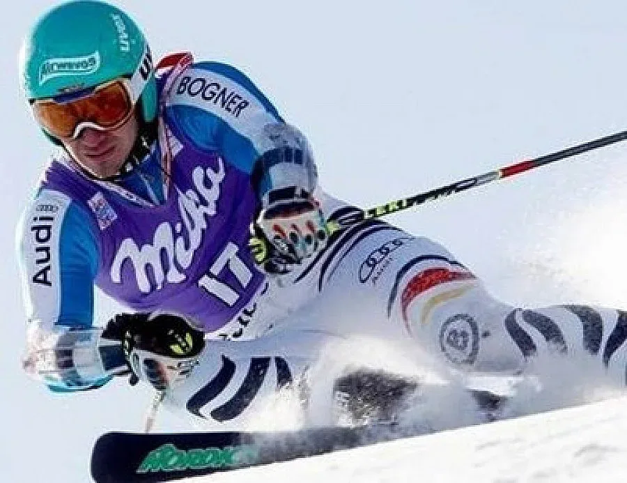 Нойройтер спечели последния слалом 