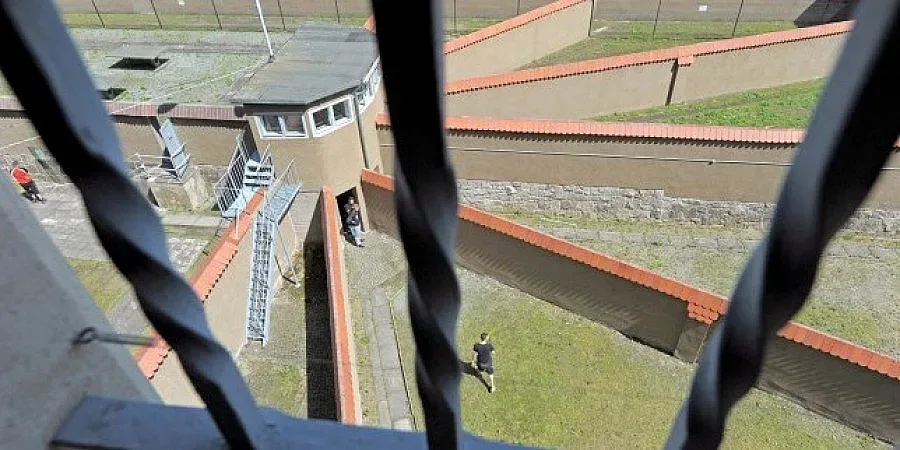 Затворник взе 6-ма заложници в Гърция