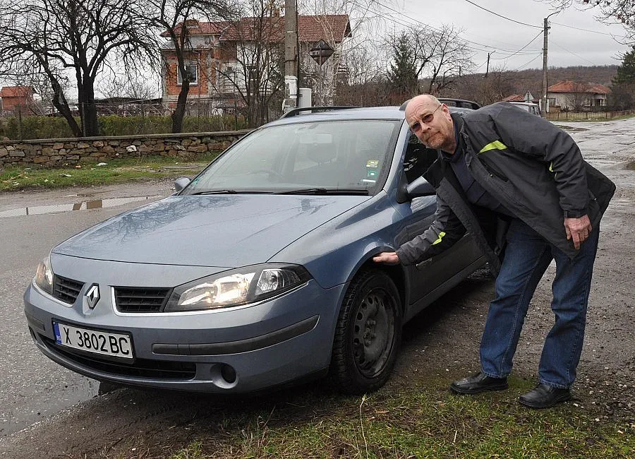 Англичанин скочи срещу дупките