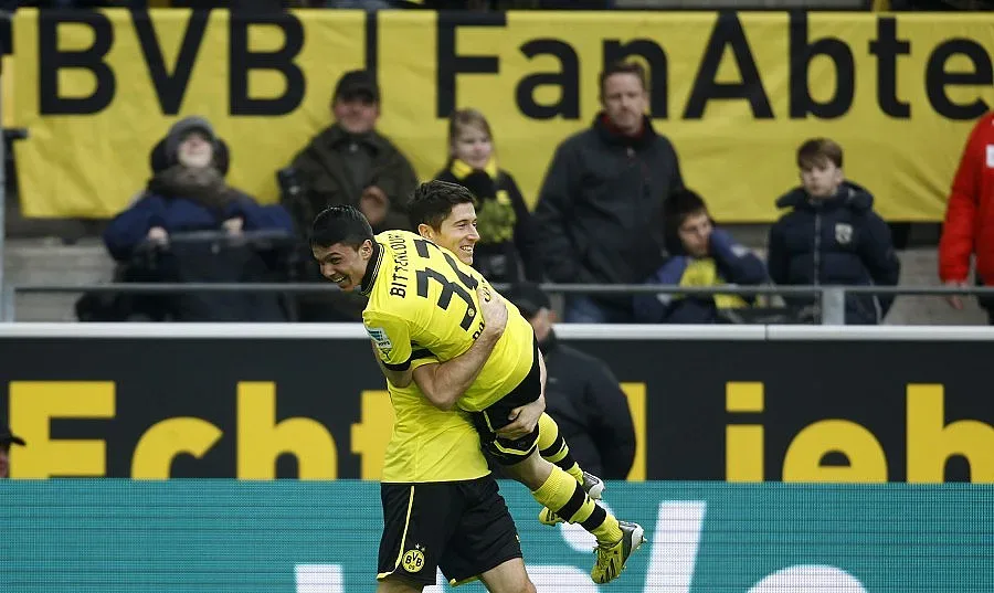 "Борусия" Д с 5-голово шоу