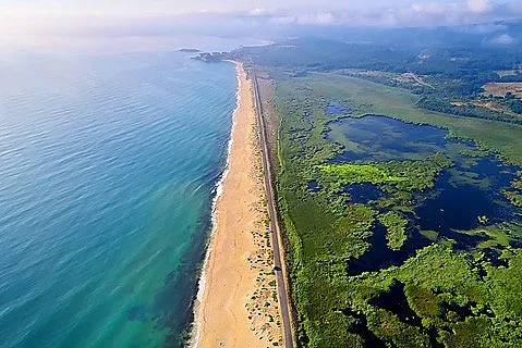 Ето го вълшебният роден плаж, останал непокътнат