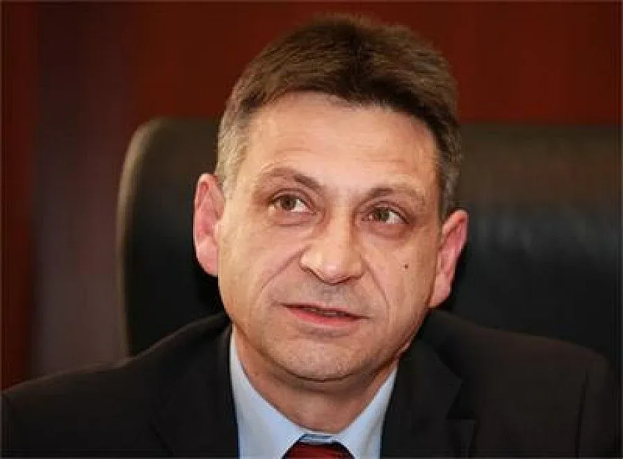 Шефът на разведките е бил агент на ДС