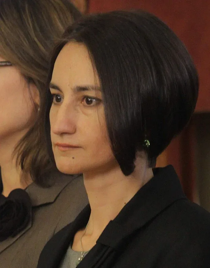 Отличничката на "Дондуков" 1 и 2