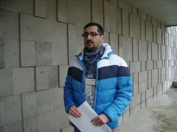 Художник обяви гладна стачка за заплата