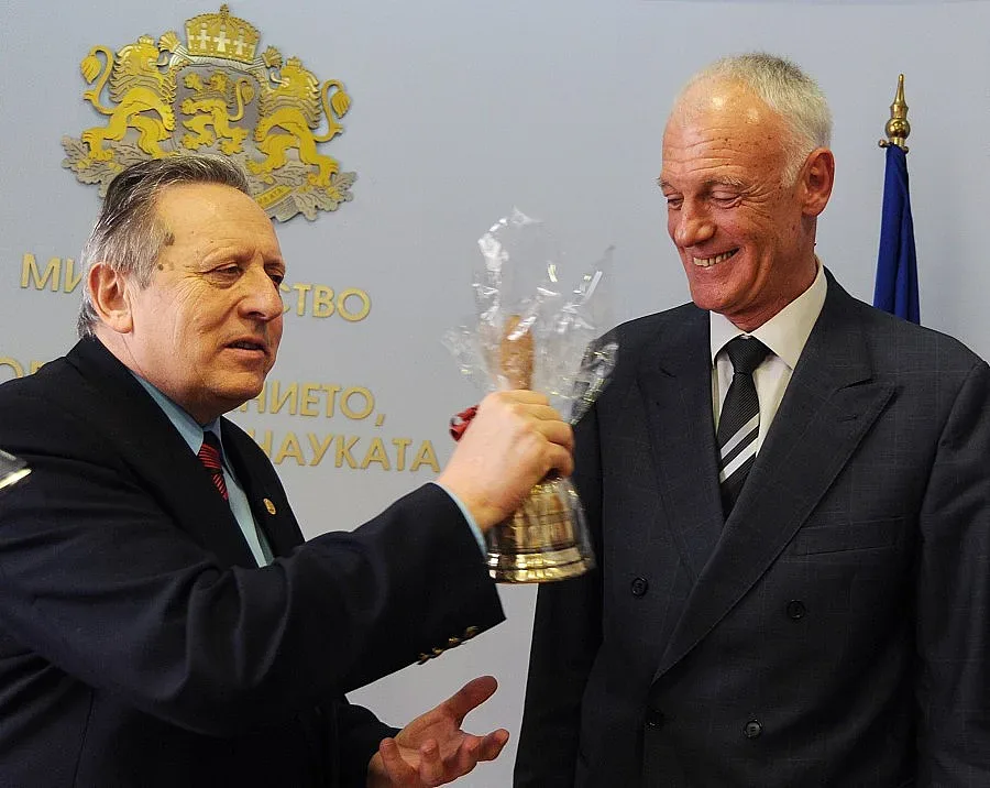 Избори местят матура в IV клас