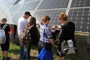 Цяло село на "зелена" енергия