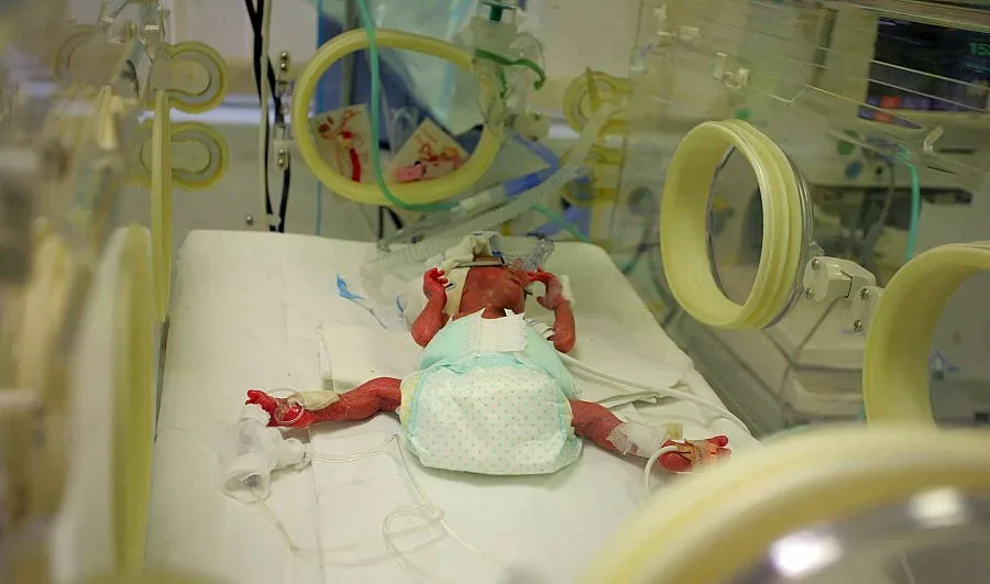 "Токуда" с нов апарат за недоносени бебета