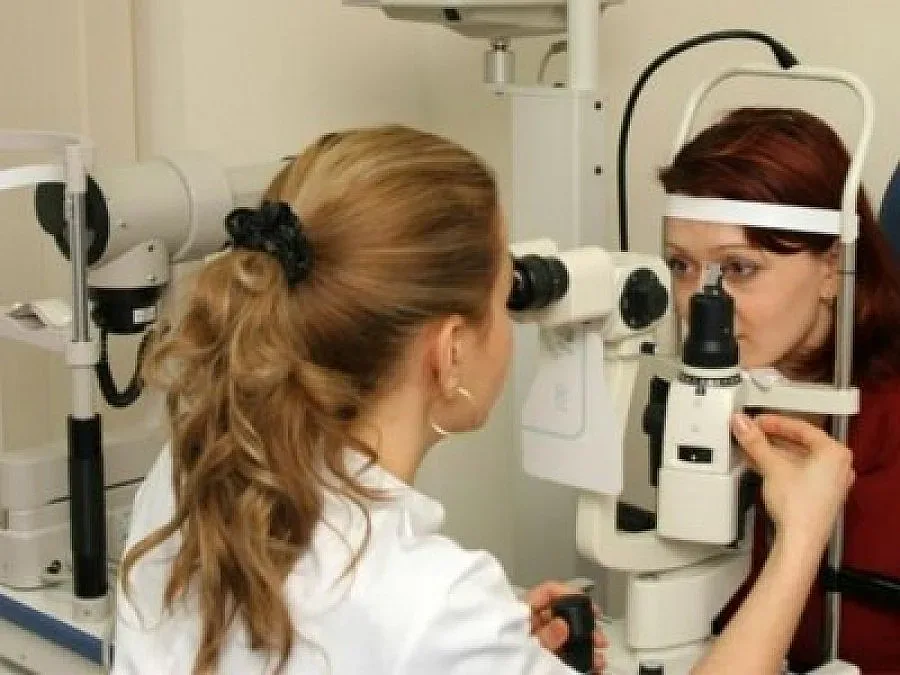 Преглеждат за глаукома