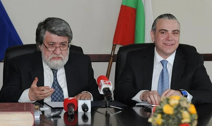 Инспектор Попов стреснат и трогнат