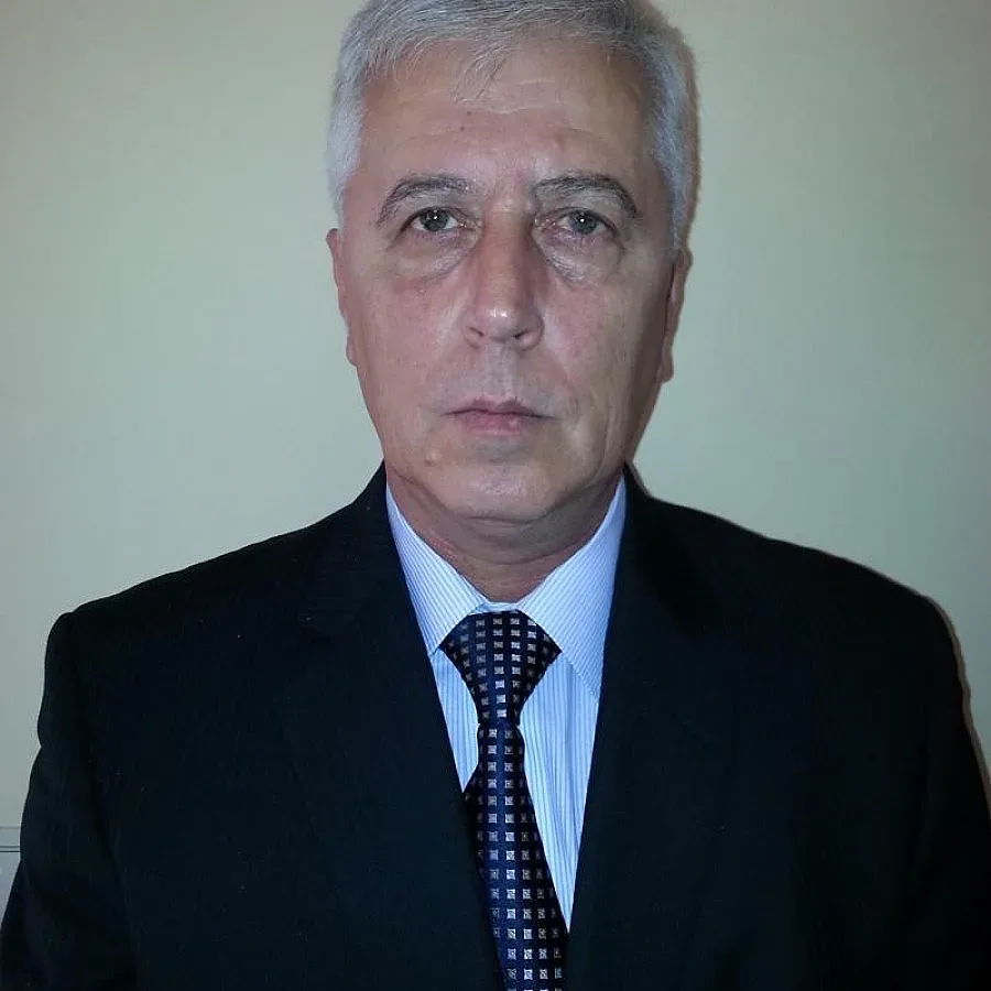 Полковник от ВМА ще лекува здравната система