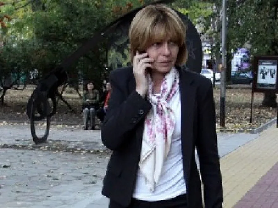 Кръстовище с въжета на "България"