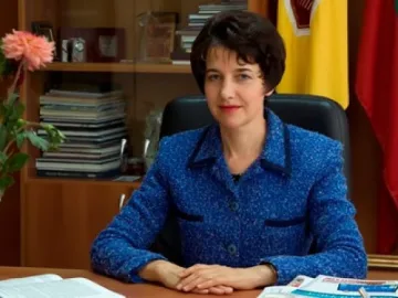Протестиращи вързаха тенекия на кмет