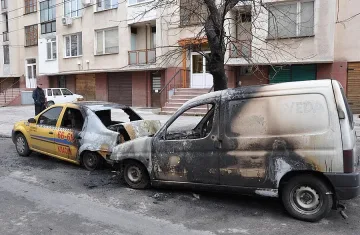 Подпалиха колите на двама бизнесмени