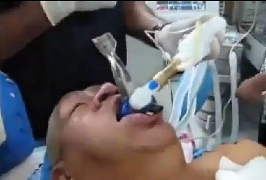 Показаха последните минути на Чавес (видео)