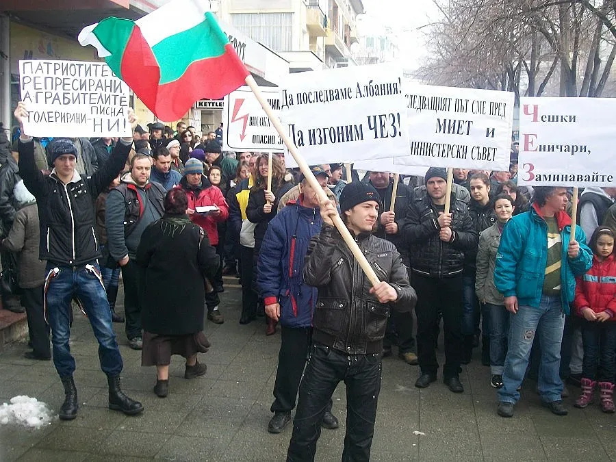 Улицата иска сметка на прехода  