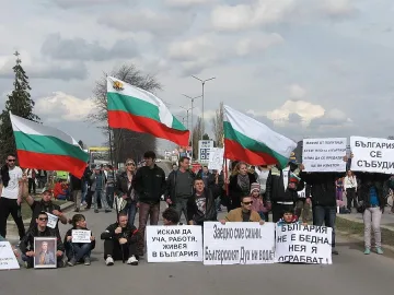 Добруджанци блокираха пътя за Варна