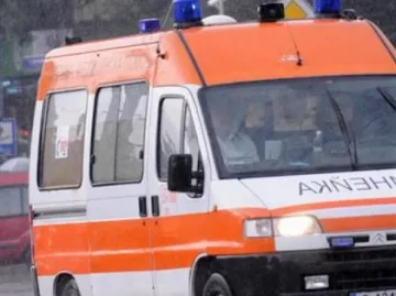 Жена в кома след удар със стол
