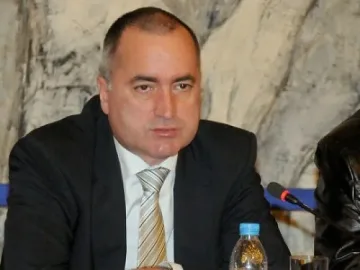 Показваме на туристи  крепости и светилища