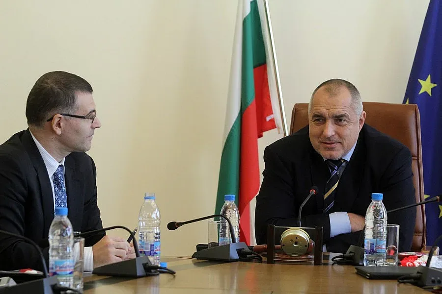 Протестите ни спънали за Шенген 