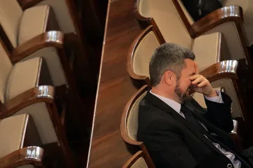 3 месеца аванта за депутатите