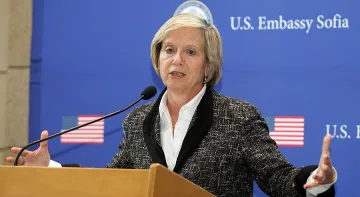 US посланикът: Скърбим за Пламен