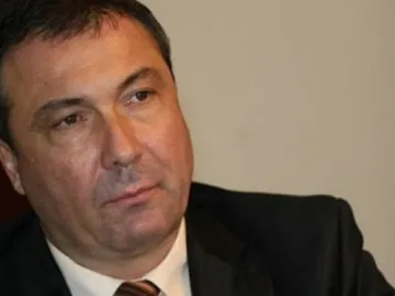 Съдът върна кмета на Несебър