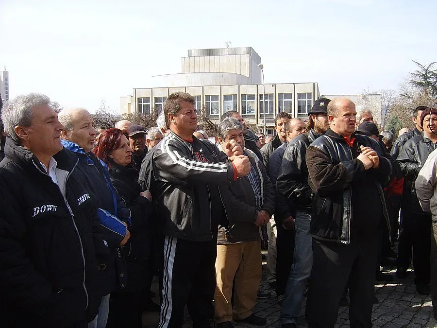 Захариев блокира заплатите в ОЦК