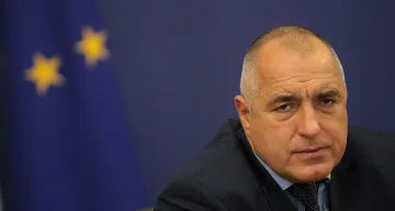 Бойко прави ляв завой