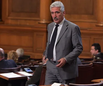 Хит на Радо Шишарката в парламента 