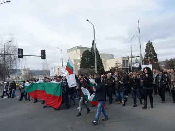 Металурзите от ОЦК на протест