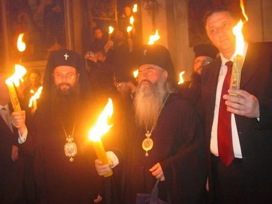 Огънят за Великден каца с чартър в Пловдив