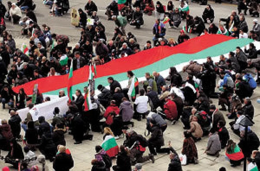 Парламентът каза "не" на улицата