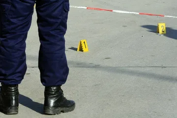 Черен джип отараши кофите около похищението