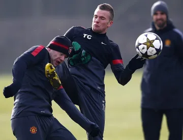 Братя Глейзър нахъсват "червените дяволи"