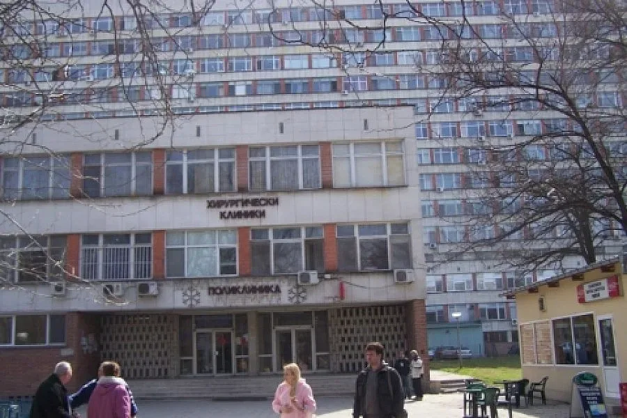Живата факла от Раднево е в клинична смърт