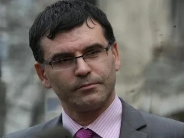 Приятелски огън по Дянков