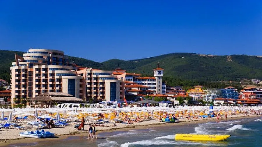 Оставката на кабинета е риск за летния сезон