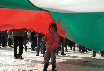 Бургас протестира с икона на Богородица